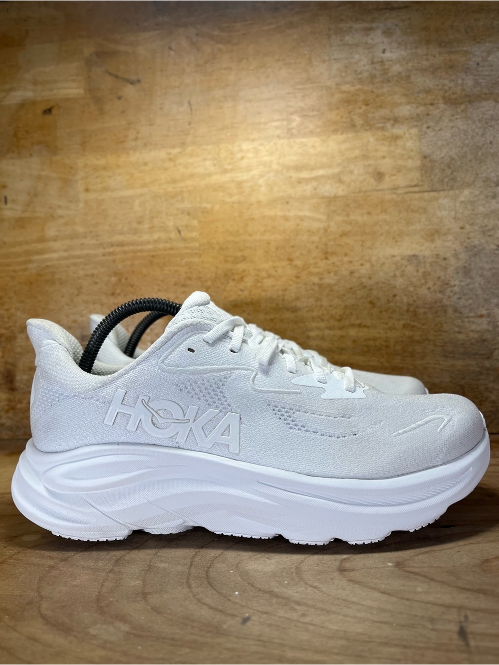 Hoka One One Clifton 10 Womens Size 10 Wide Running Shoes Sneakers White